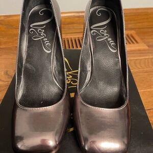 Vogue Metallic Mauve-Pewter Square-Toe Heels